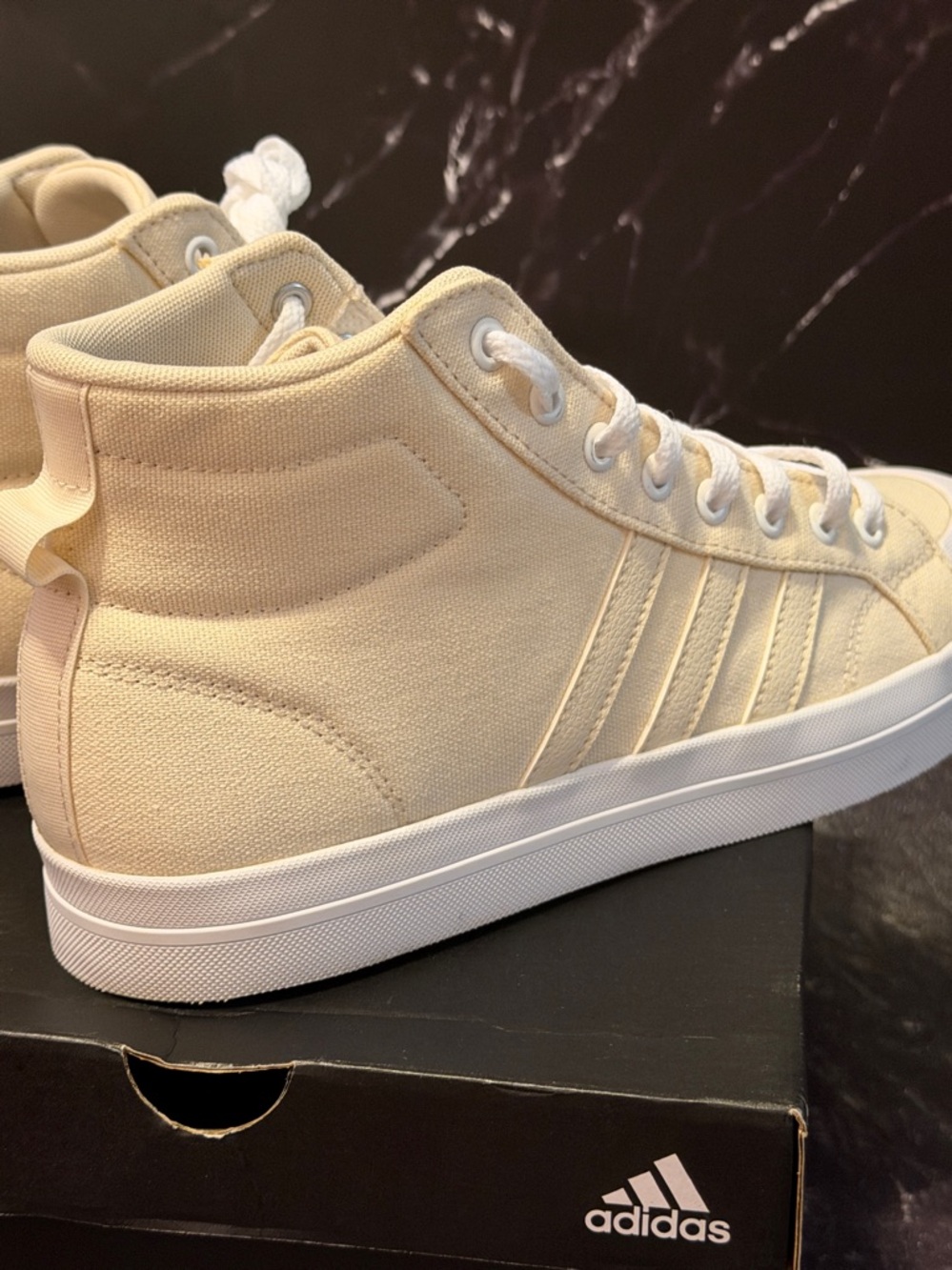 Adidas Women’s Bravada Mid Skateboarding shoes Size 9 Wonder White Cream - Picture 5 of 15
